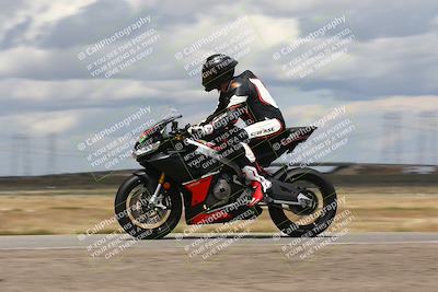 media/Apr-26-2024-TrackDaz (Fri) [[c4b677d280]]/C Group/140pm (Wheelie Bump)/